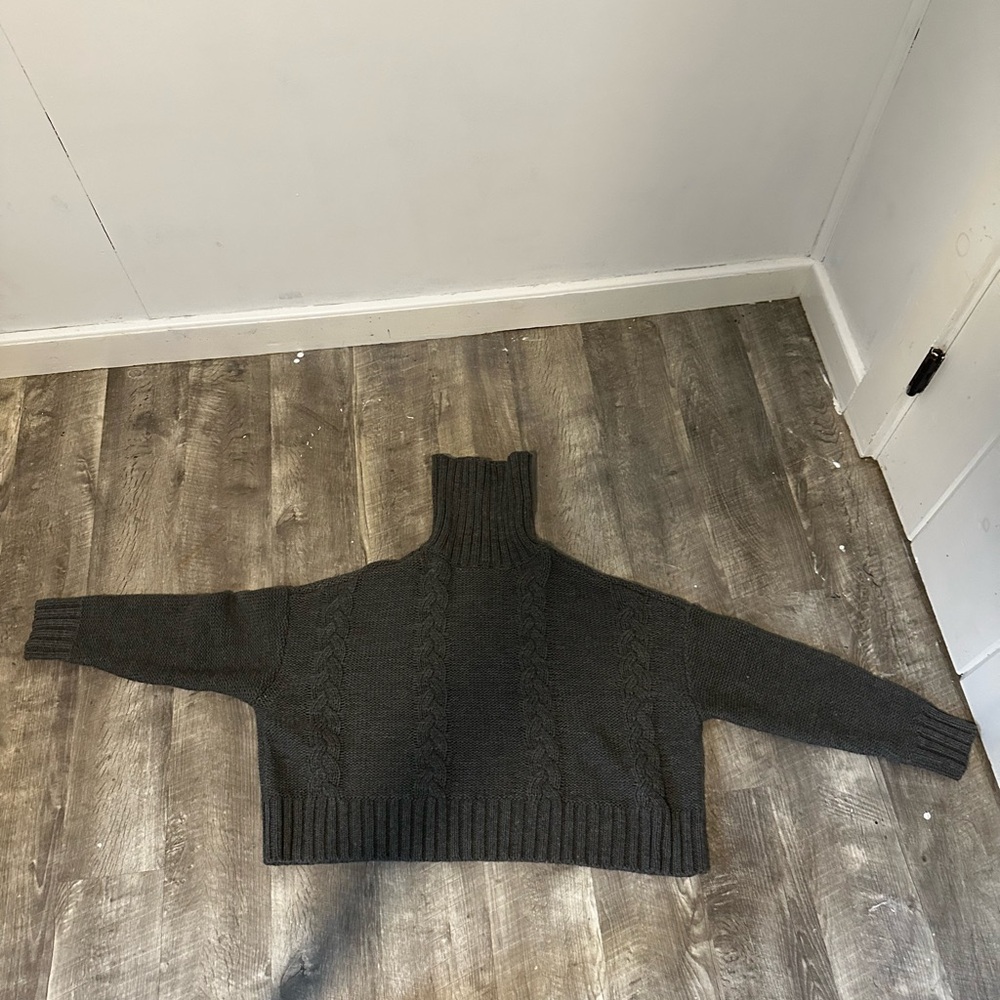 Calvin Klein Jeans Gray Turtleneck Sweater Cropped Knit